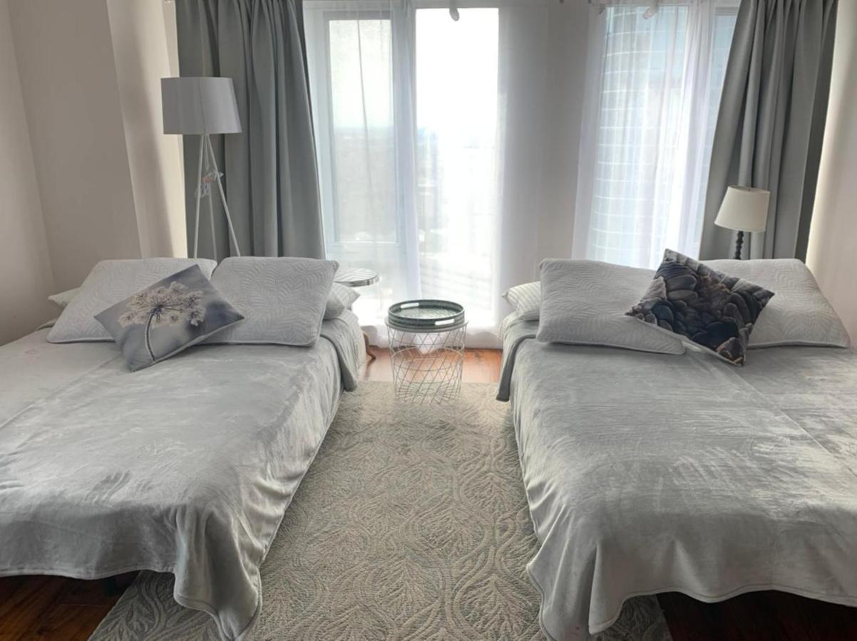 Apartment/2Bedrooms/2 Full Bathrooms/Free Parking トロント エクステリア 写真